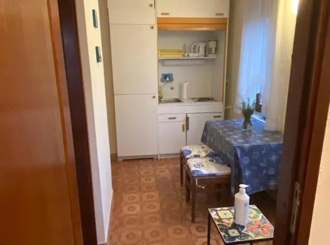 Apartment Stella-dora Lopar