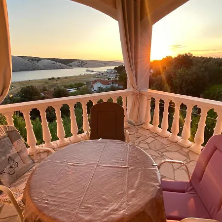 Stella-dora Apartmán *