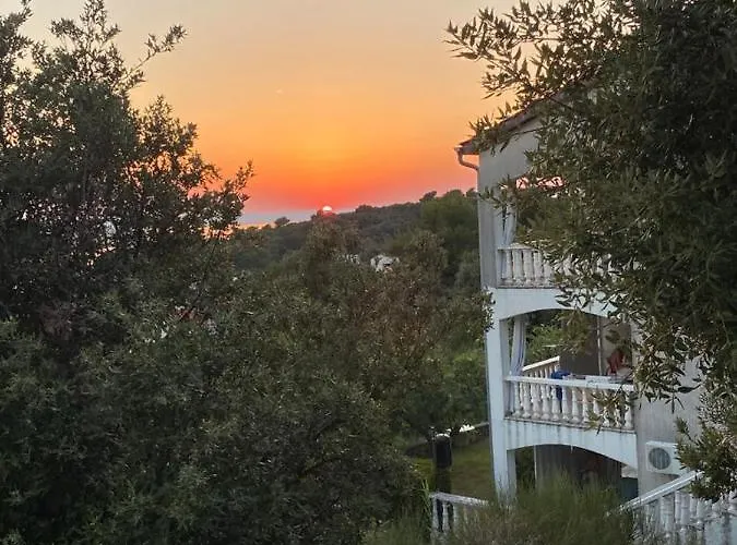 Stella-dora Apartamento Lopar